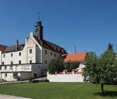 Schloss Weichs Zu Regensburg Mit 2Schlafzimmer Parkplatz Internet 75Qm Zentrum Esterno foto